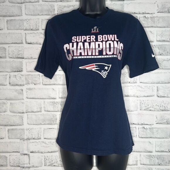 Nike Tee New England Patriots Superbowl Shirt NFL Football Size Large Medium - Picture 1 of 4